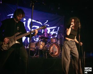 bigmoth color (11 van 35).jpg