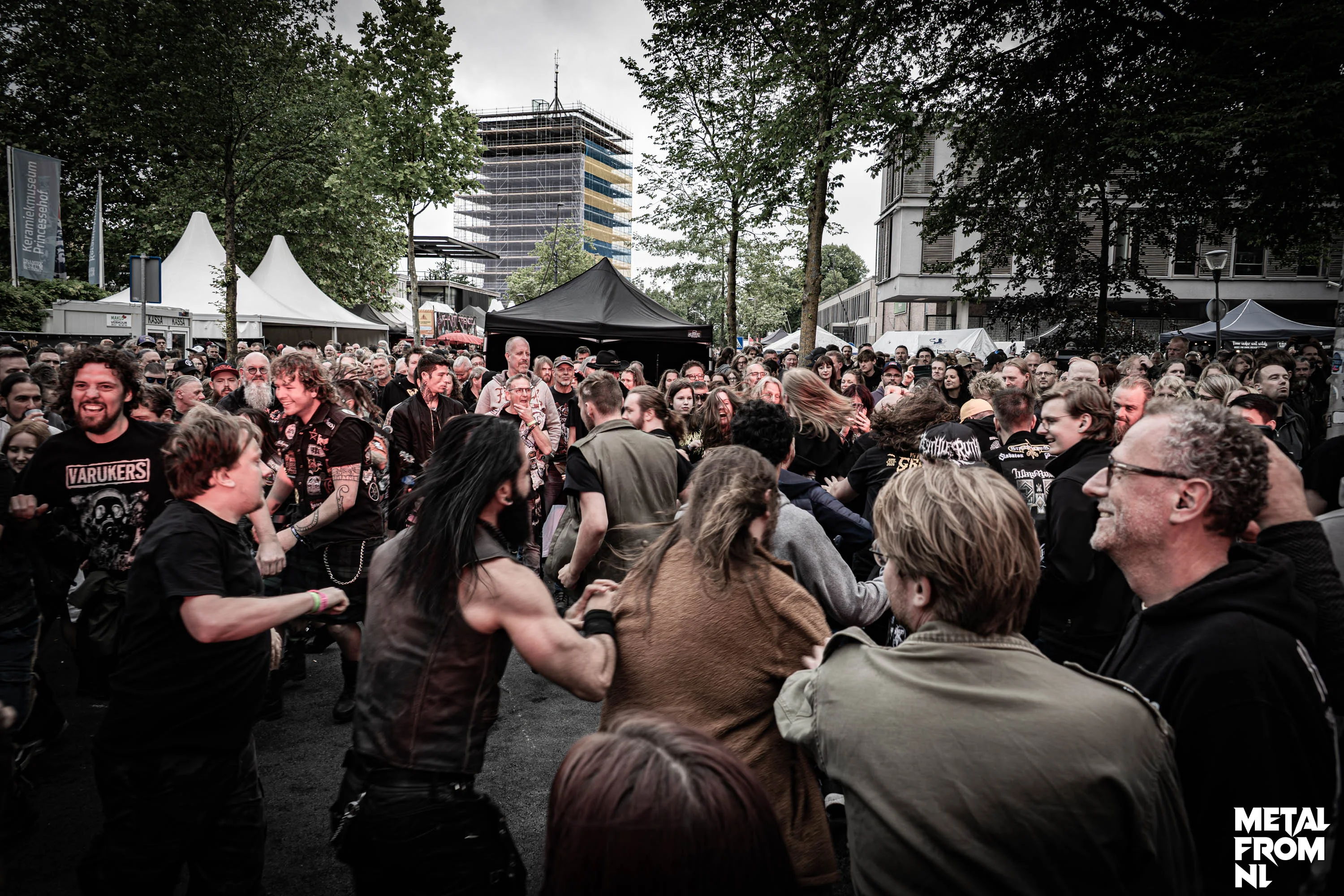 IntoTheGrave - Crowd pics