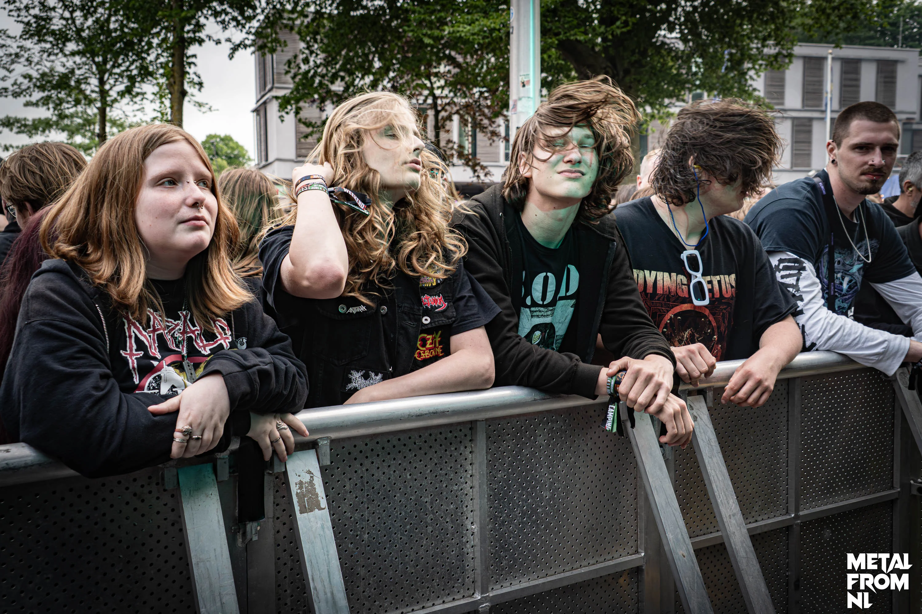 IntoTheGrave - Crowd pics