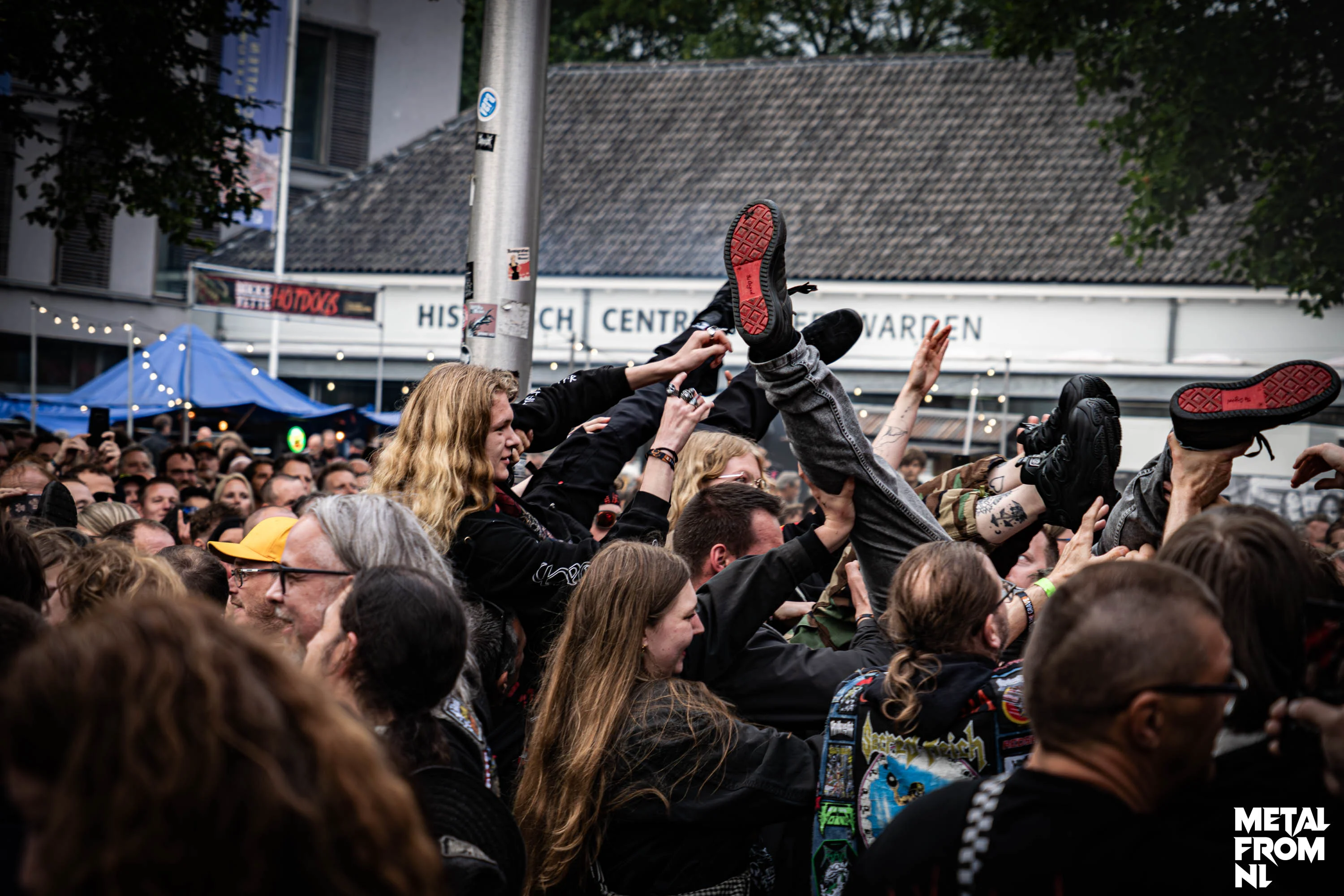 IntoTheGrave - Crowd pics