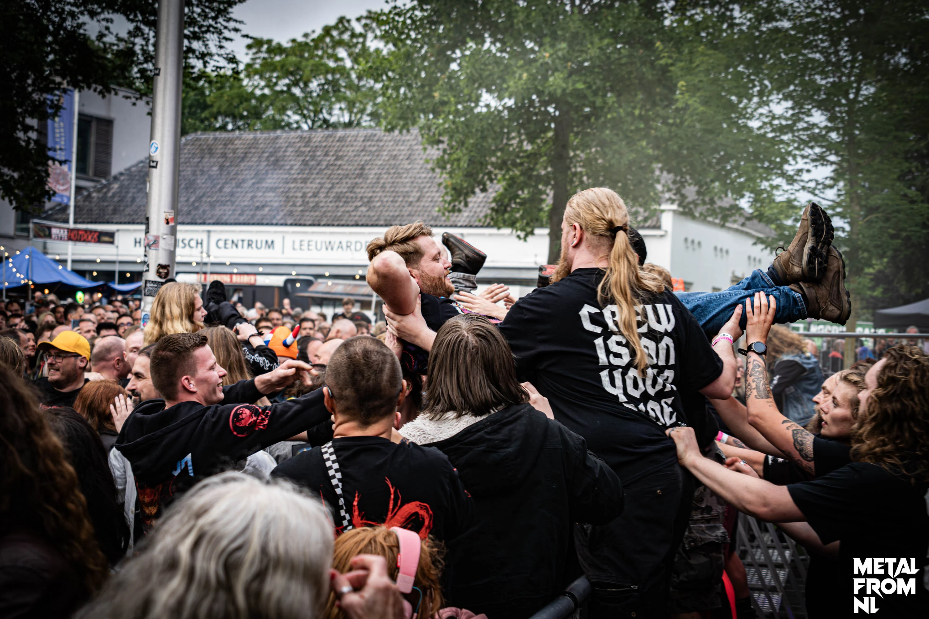 IntoTheGrave - Crowd pics