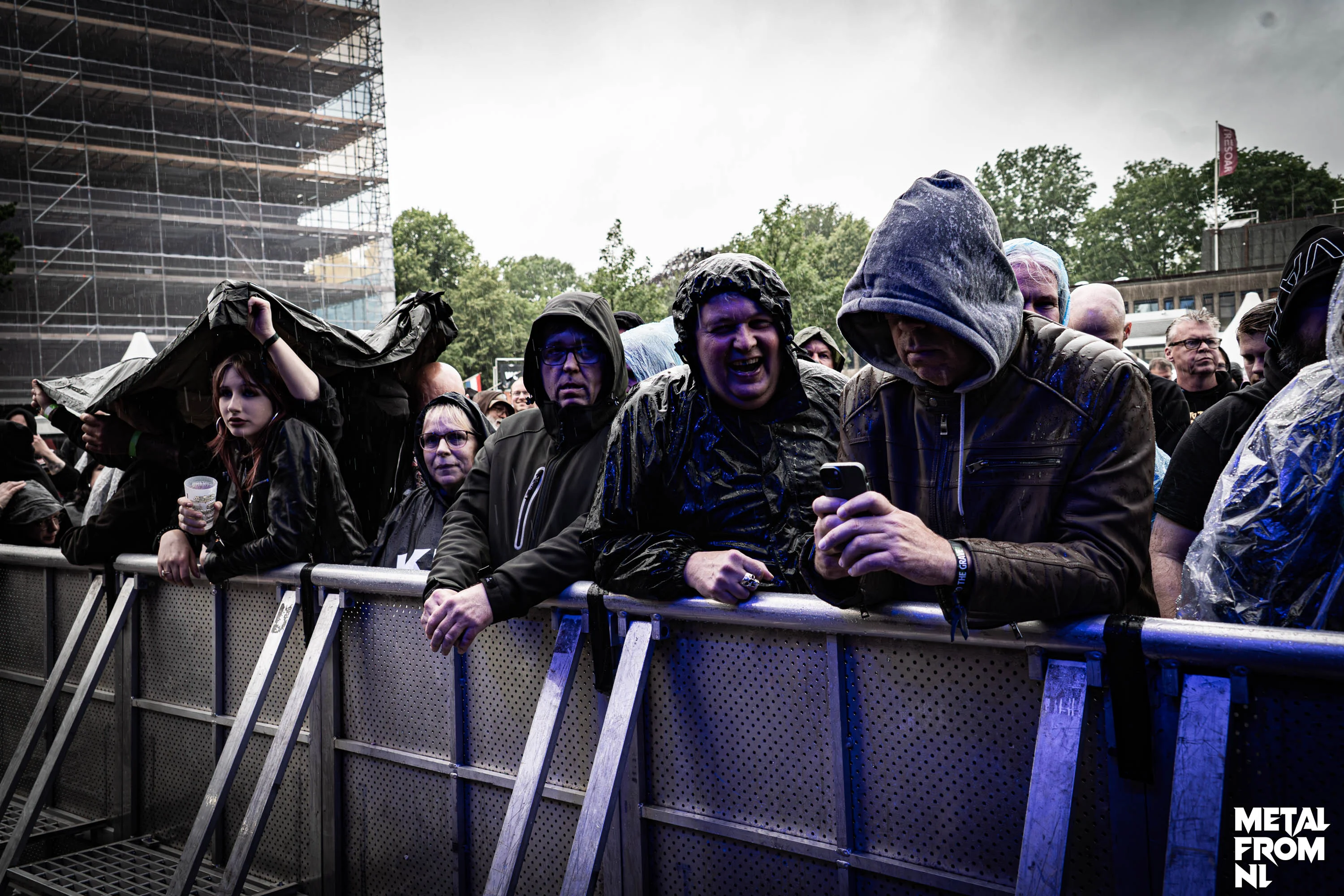 IntoTheGrave - Crowd pics