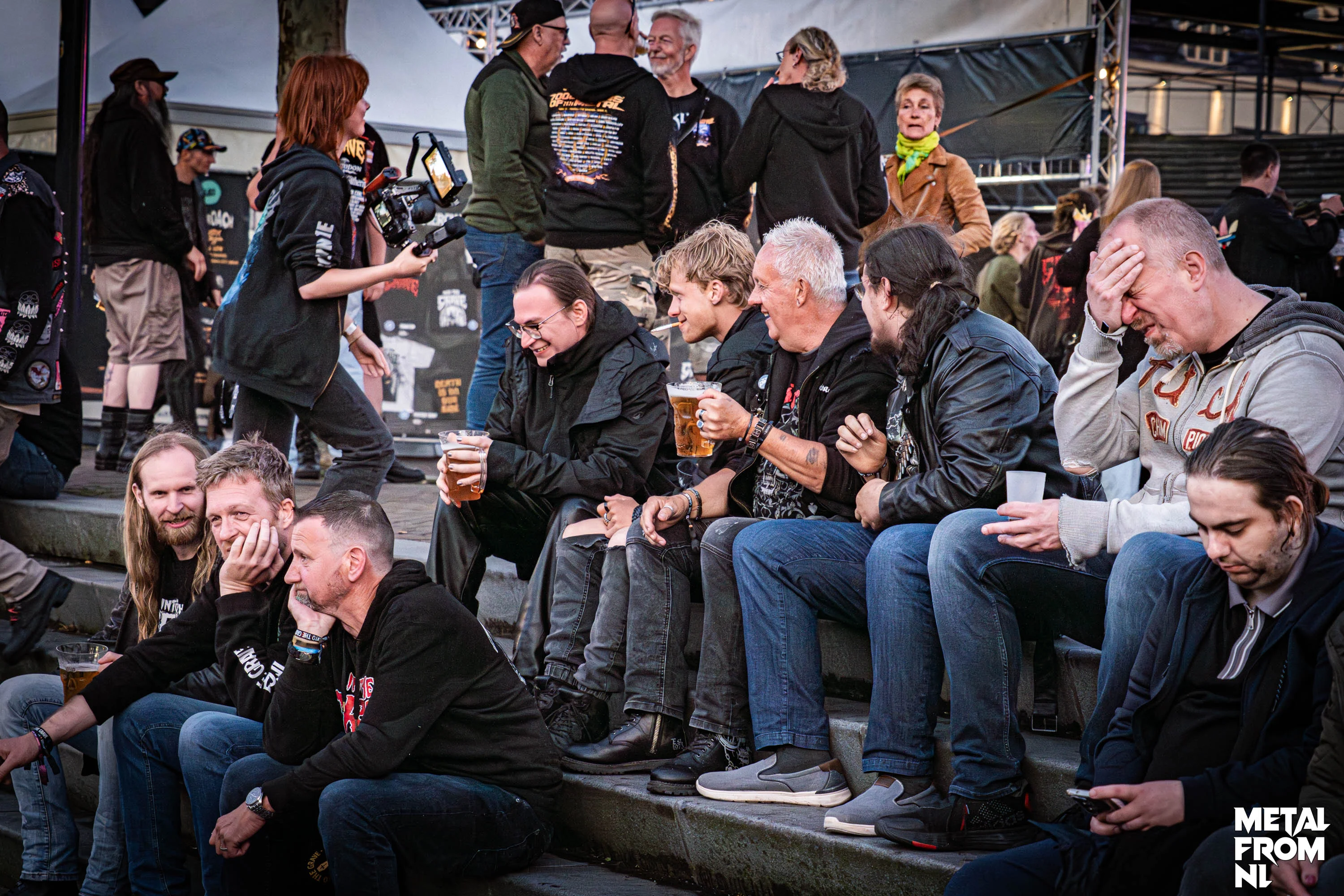 IntoTheGrave - Crowd pics