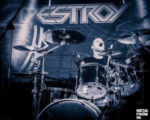 2destroy blue small-7.JPG
